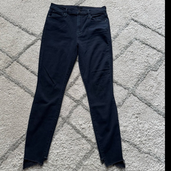 MOTHER jeans The Stunner Zip Two Step Fray In Holding Hands ankle dark wash 29 - Picture 13 of 15